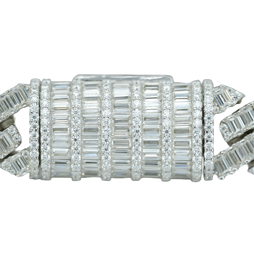 13mm White Cuban Chain Bracelet with Baguette-Cut VVS Moissanite Diamonds