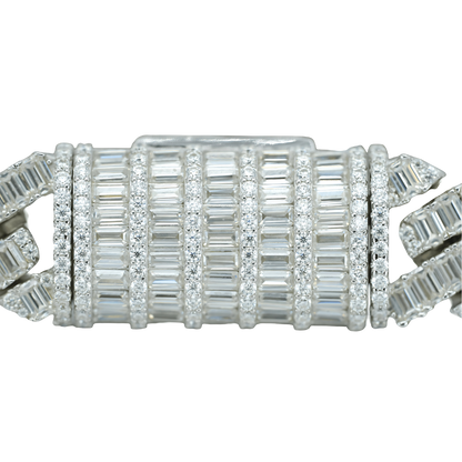 13mm White Cuban Chain Bracelet with Baguette-Cut VVS Moissanite Diamonds
