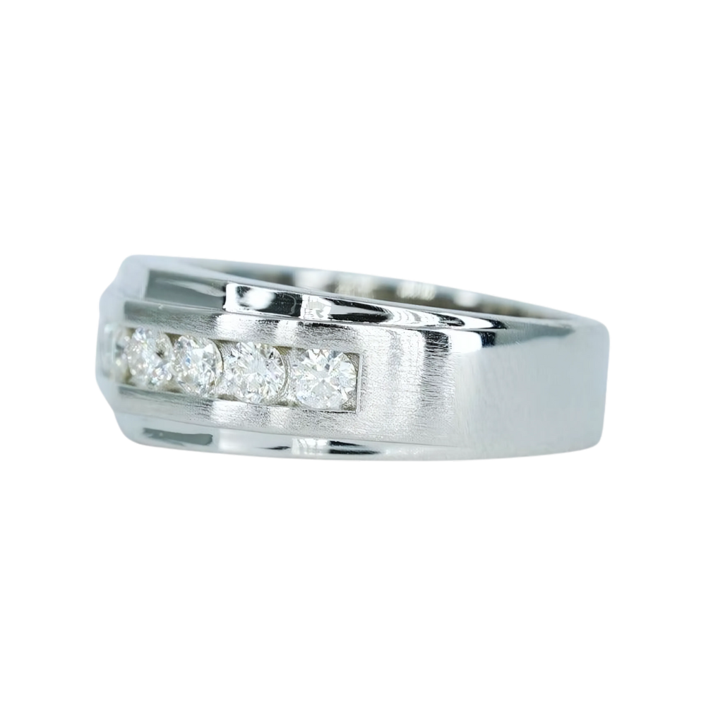Men's Round-Cut VVS Moissanite Gemstone Ring (Model 7770)